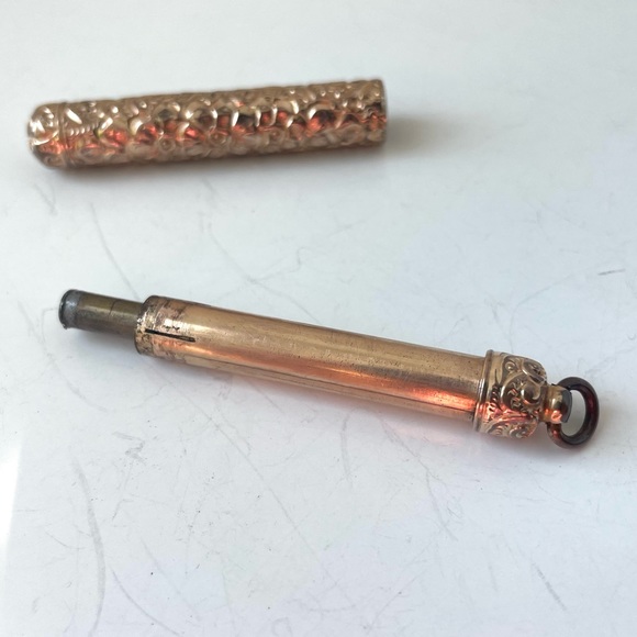 Rare Antique Victorian Gold Plated Repoussé Mechanical Pencil - Picture 10 of 14